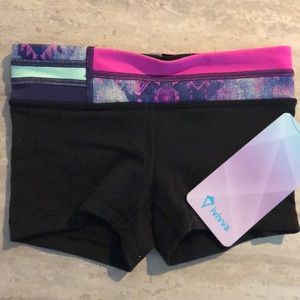 Ivivva Rhythmic Shorts black size 7